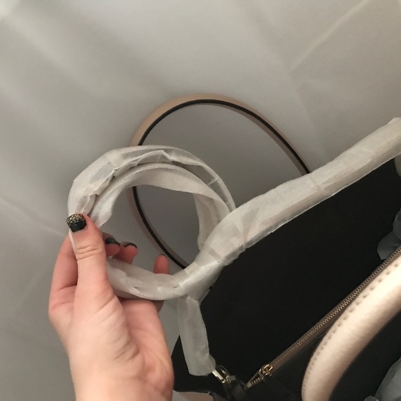 Kate Spade Medium Purse (Satchel) - Picture 3 of 4